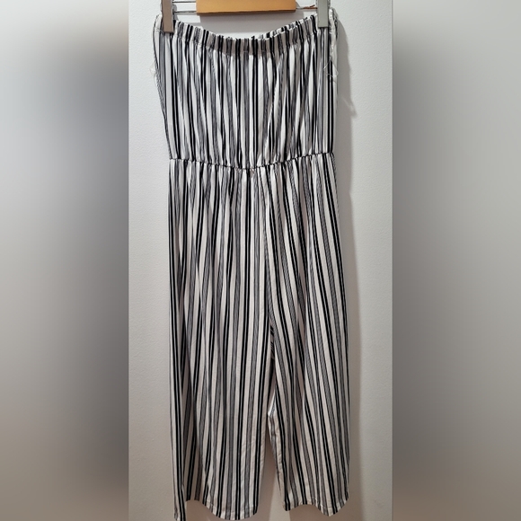 Ardene Monochrome Striped Jumpsuit - Picture 2 of 5